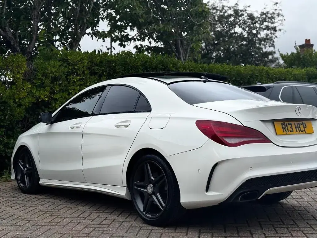 Used Mercedes CLA220 AMG 170 HP (125 kW) 2013 White Coupe