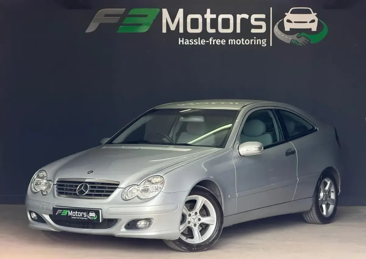 Used Mercedes C220 SE 2005 Silver Coupe