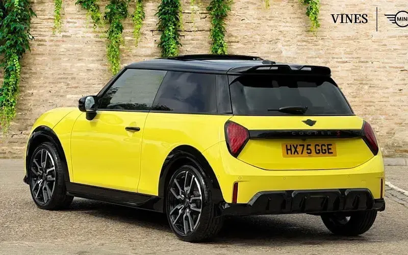 Used Mini Cooper Sport 150 kW (204 HP) 2026 Hatchback
