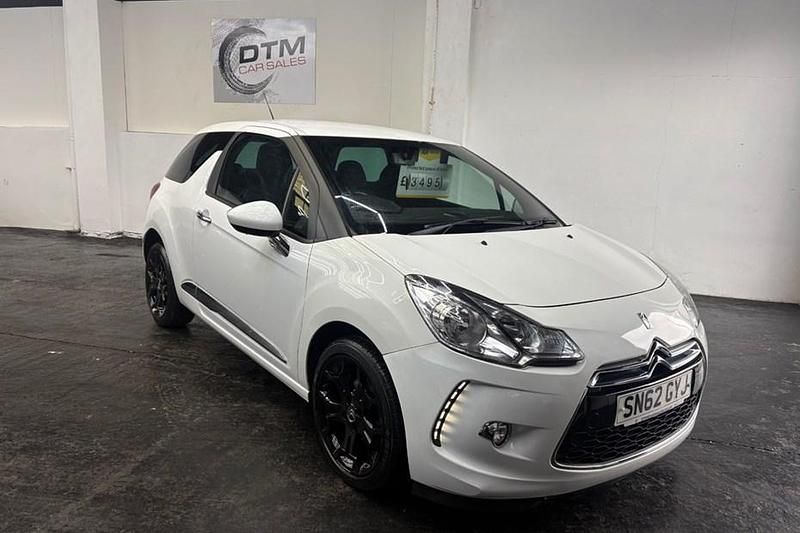 Used Citroën DS3 110 HP (80 kW) 2012 White Hatchback