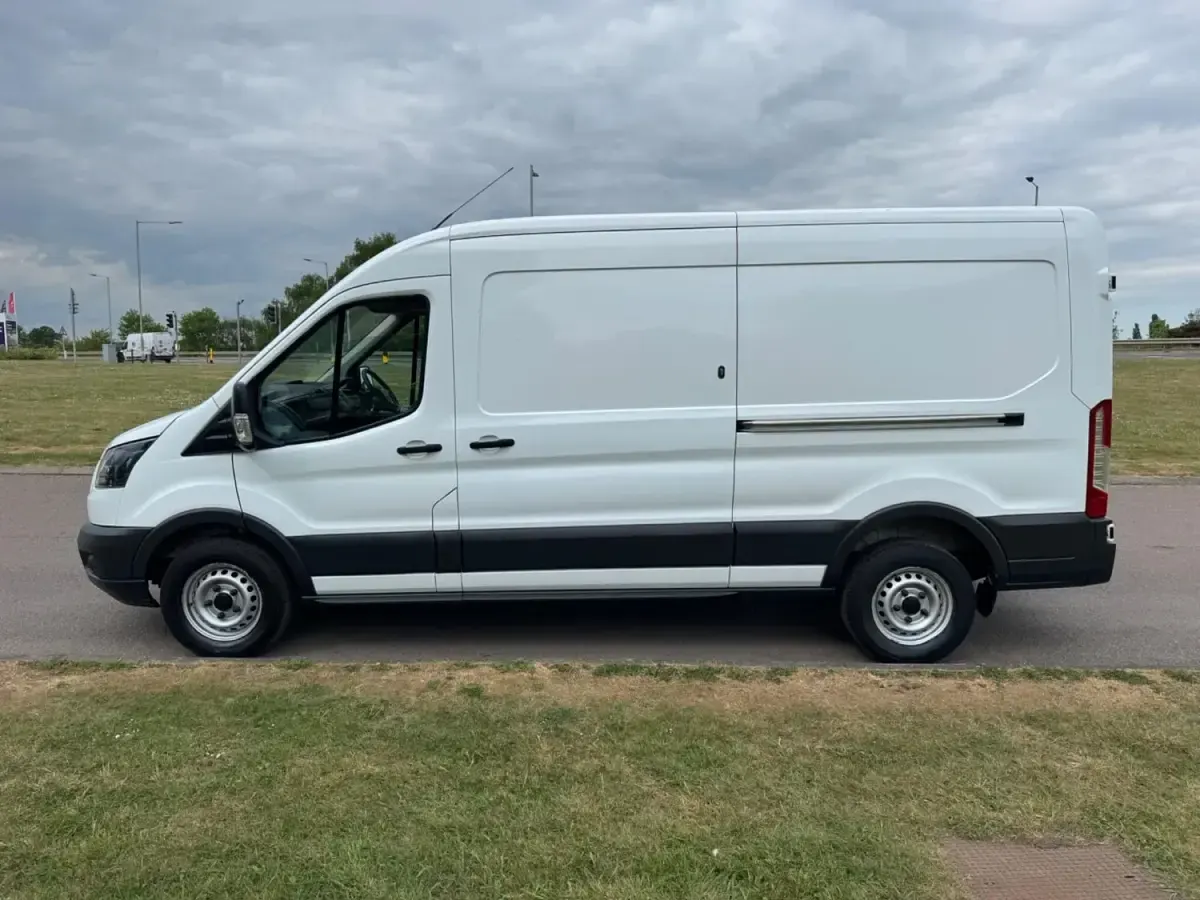 Usado Ford Transit 130 CV (95 kW) 2019 Blanco Van