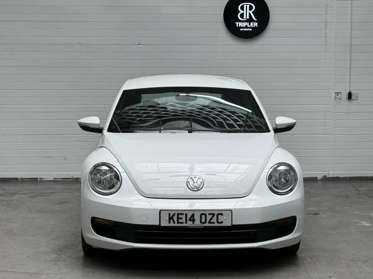 Usado VW Beetle 105 HP (77 kW) 2014 Branco Citadino
