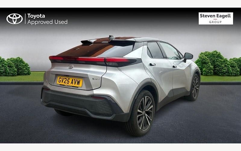 Used Toyota C-HR 140 HP (102 kW) 2026 SUV