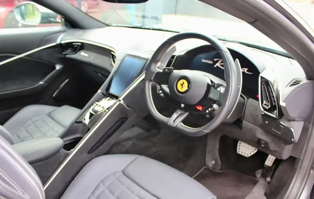Used Ferrari Roma 620 HP (456 kW) 2021 Grey Coupe