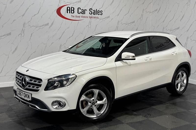 Used Mercedes GLA200 2017 White SUV