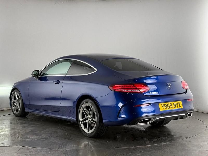 Used Mercedes C300 AMG Line Premium 258 HP (189 kW) 2019 Blue Coupe