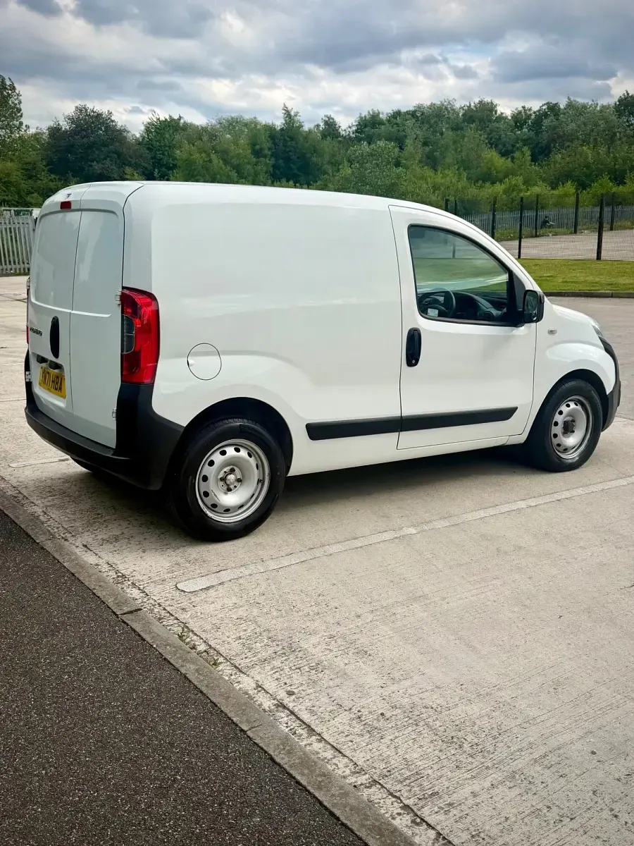 Used Fiat Fiorino 80 HP (58 kW) 2021 White MPV