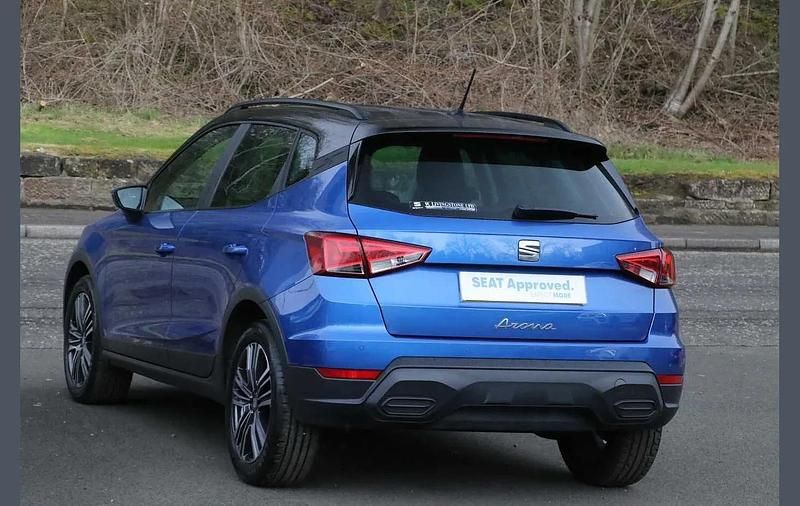 Used Seat Arona SE 94 HP (69 kW) 2022 Blue SUV