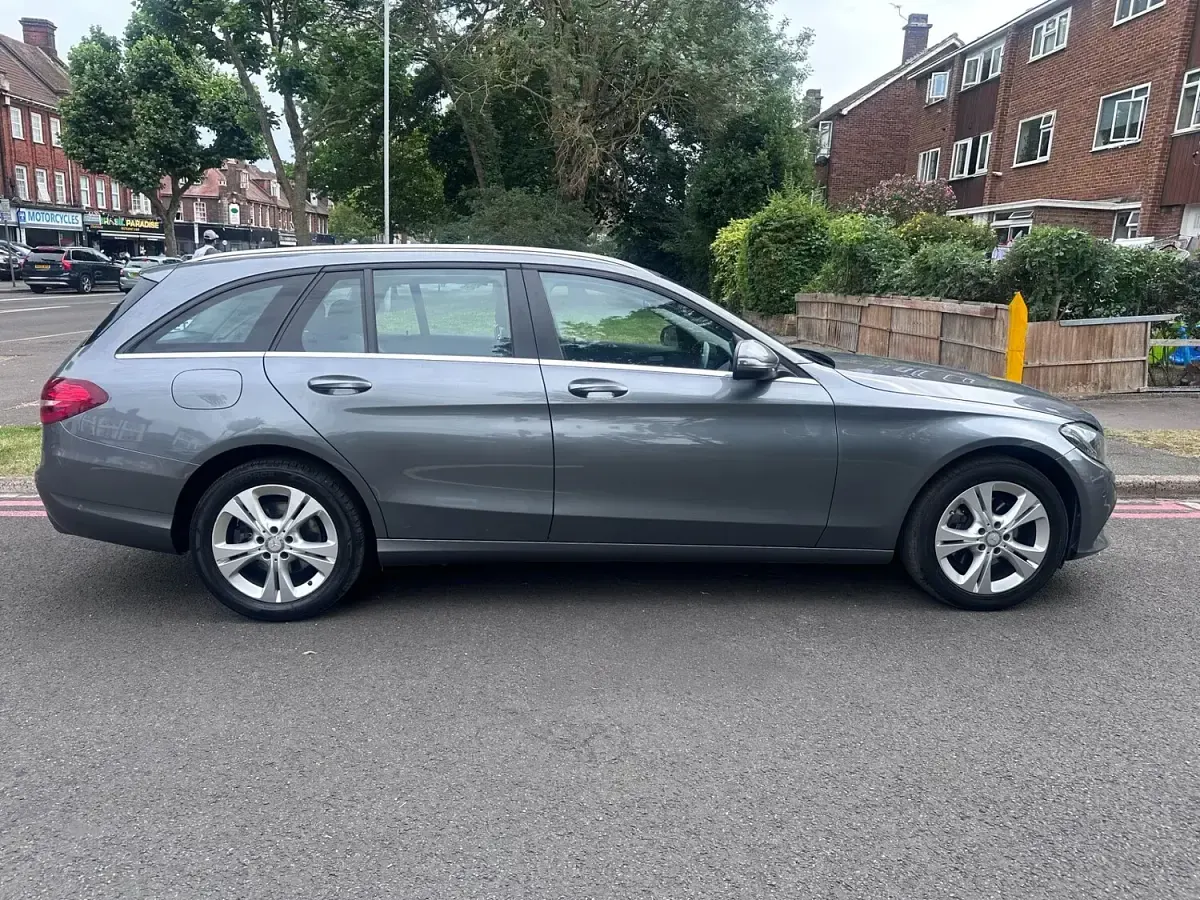 Used Mercedes C200 Executive 2016 Grey Estate