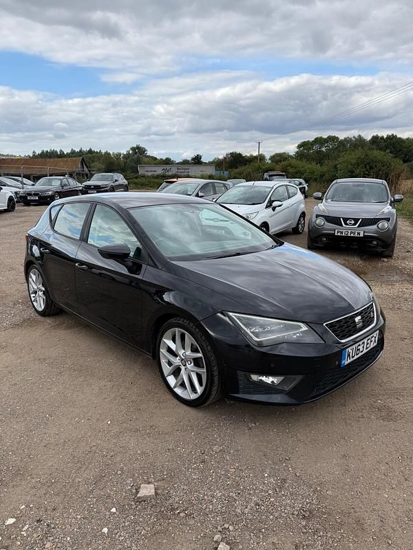 Black Used 2013 Seat Leon FR Hatchback | £3,795 (Fair price) - Image 1/4