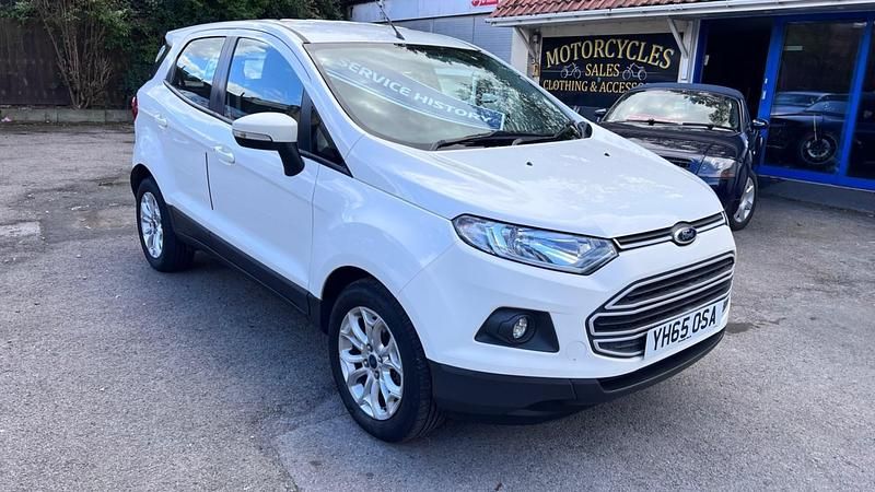 White Used 2015 Ford Ecosport Zetec SUV | £5,999 (Fair price) - Image 1/4