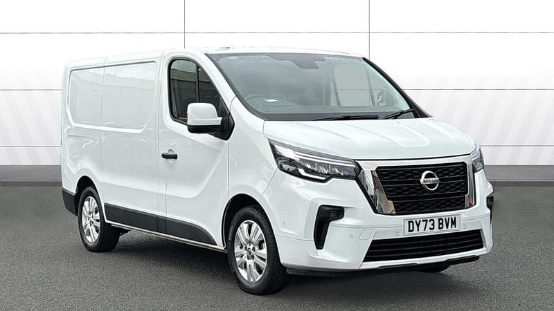 Used 2023 Nissan Primastar Tekna MPV | £17,490 (Good price) - Image 1/3