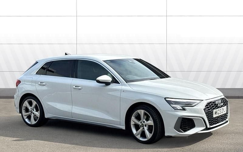 Usado Audi A3 Sportback S-Line 110 HP (80 kW) 2024 Citadino