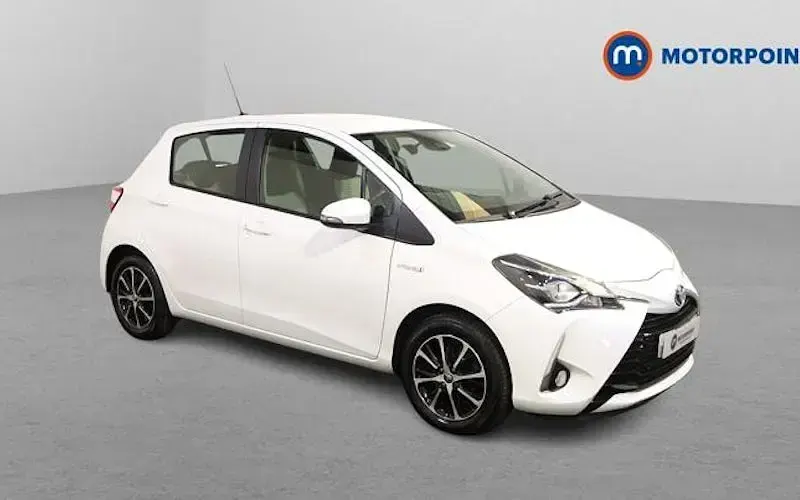 Usado Toyota Yaris Hybrid 101 CV (74 kW) 2019 Utilitario