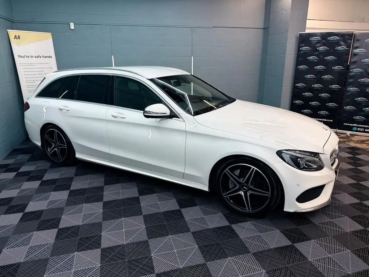 Used Mercedes C220 AMG line 170 HP (125 kW) 2015 White Estate