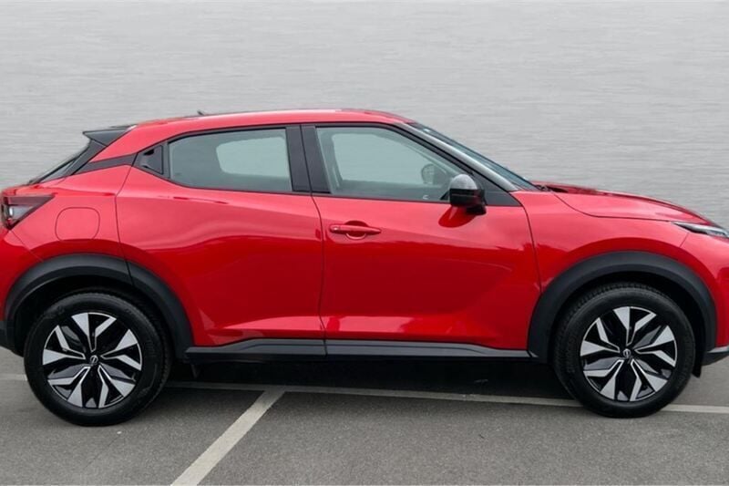 Used Nissan Juke Acenta 114 HP (83 kW) 2023 Red  SUV