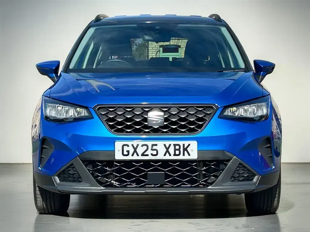 Used Seat Arona SE Technology 95 HP (69 kW) 2025 Blue SUV