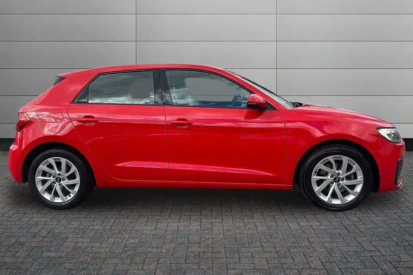 Used Audi A1 Sportback Sport 108 HP (79 kW) 2022 Misano red Hatchback