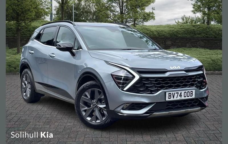 Silver Used 2024 Kia Sportage 2 SUV | £32,327 (A bit pricey) - Image 1/4