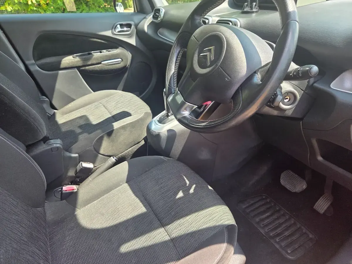 Used Citroën C3 Picasso Exclusive 2012 Red MPV