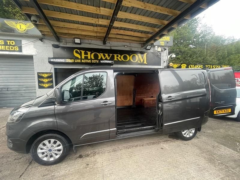 Used Ford Transit Custom Limited 130 HP (95 kW) 2021 Grey