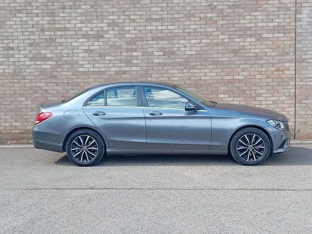 Used Mercedes C200 SE 198 HP (145 kW) 2018 Grey Sedan