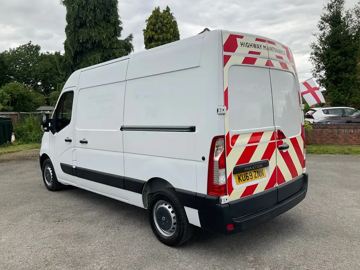 Used Renault Master Komfort 2019 White Van