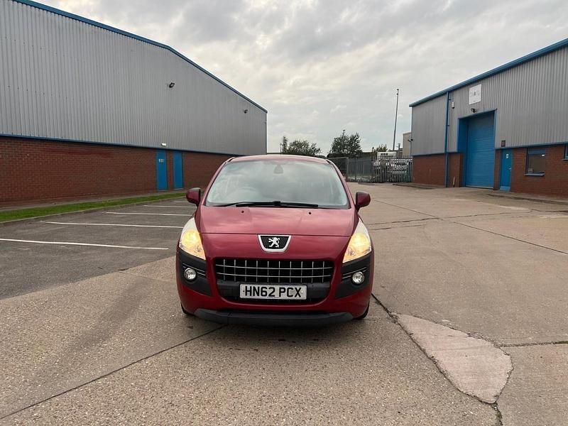 Red Used 2013 Peugeot 3008 Active Hatchback | £1,399 (Fair price) - Image 1/4