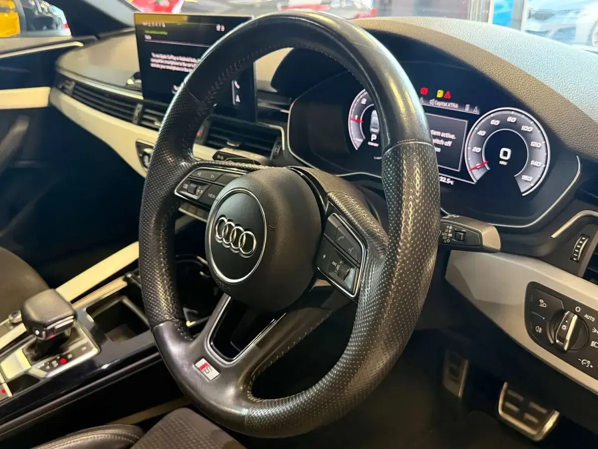 Used Audi A4 S-Line 163 HP (119 kW) 2020 Black Sedan