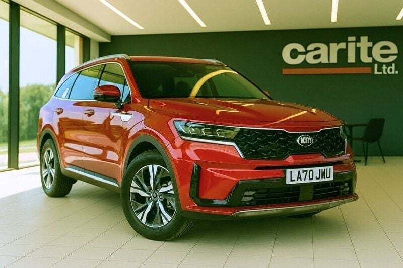 Red Used 2021 Kia Sorento 2 SUV | £25,995 (Good price) - Image 1/2