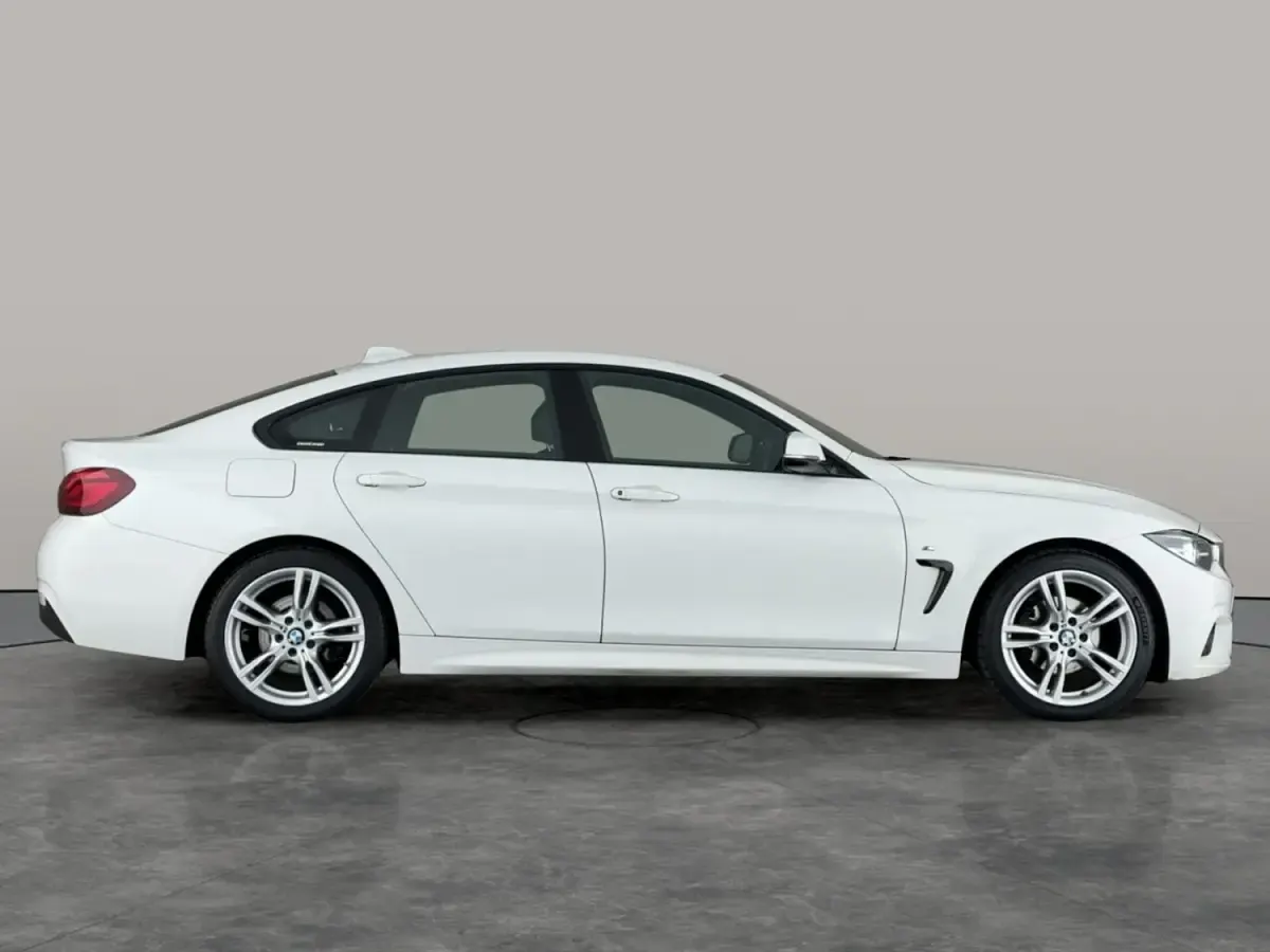 Usado BMW 420 M Sport 184 HP (135 kW) 2020 Branco Coupé