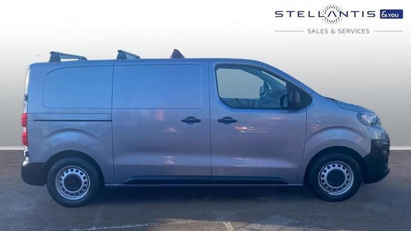 Used Peugeot e-Expert 98 kW (134 HP) 2022 Grey Van