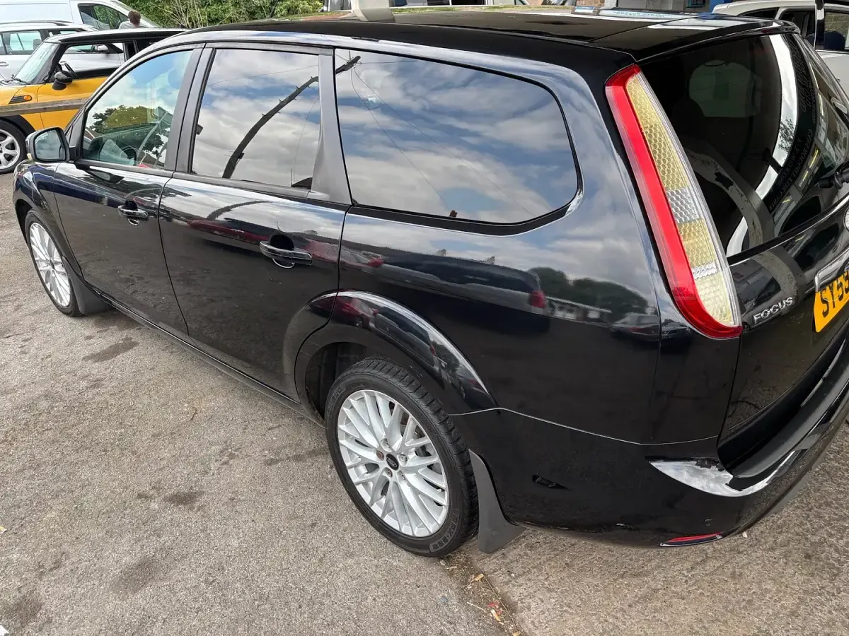 Used Ford Focus Titanium 145 HP (106 kW) 2009 Black Estate