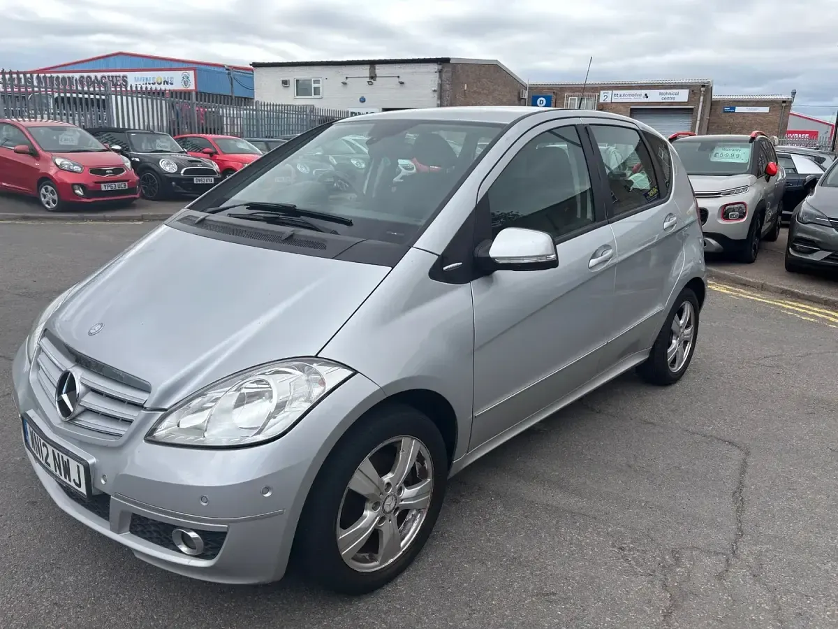 Used Mercedes A180 Avantgarde 2012 Silver Hatchback