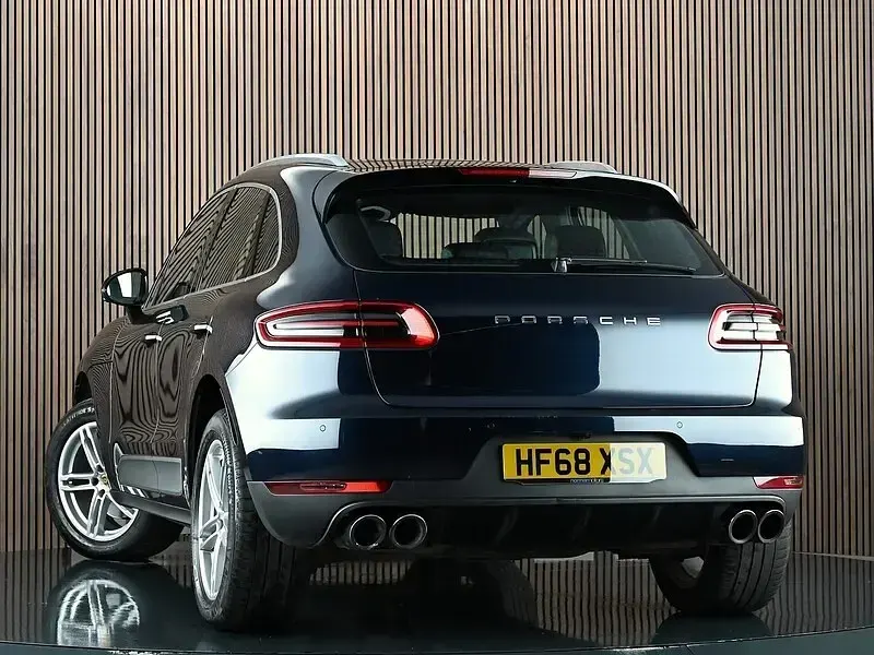 Used Porsche Macan 252 HP (185 kW) 2018 Blue SUV