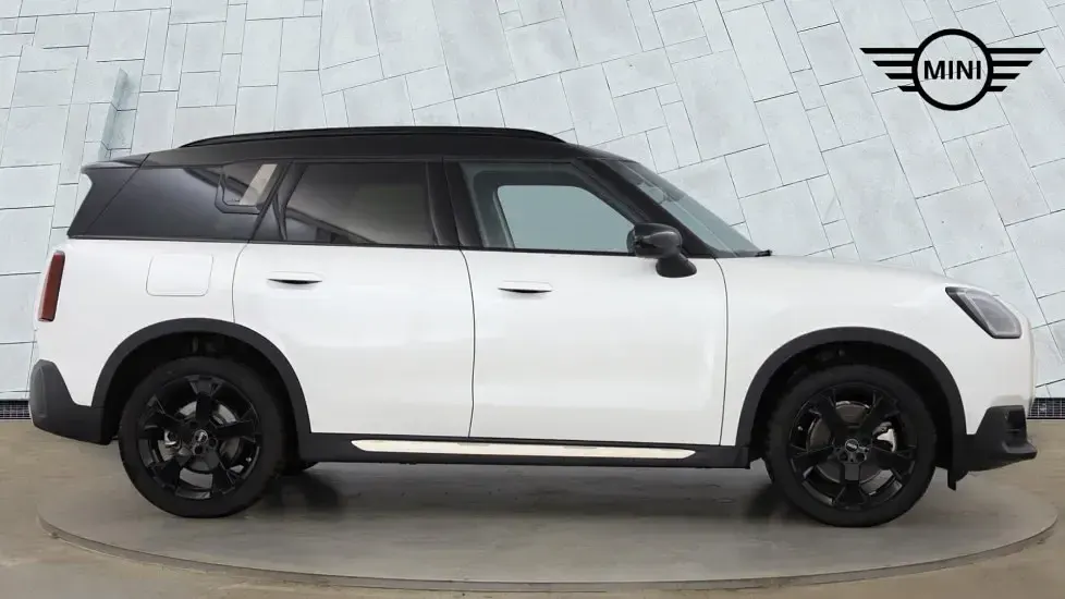 Używany Mini Countryman 215 KM (158 kW) 2025 Biały SUV