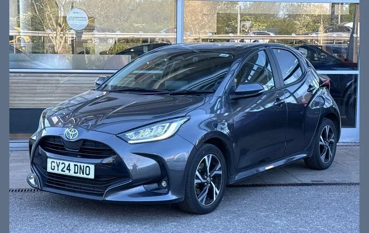 Used Toyota Yaris Design 113 HP (83 kW) 2024 Grey Hatchback