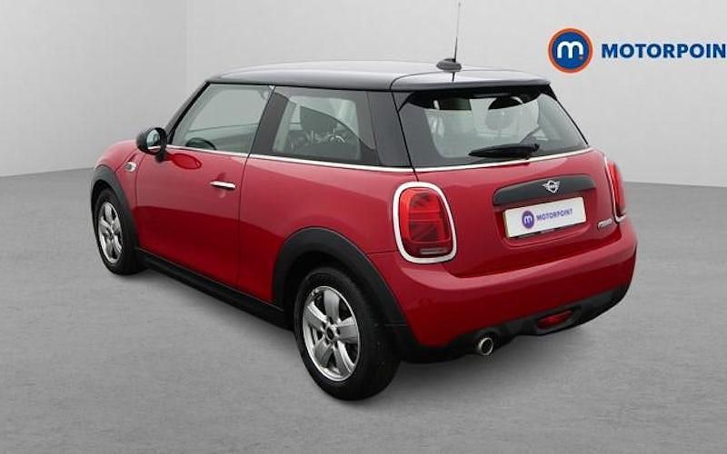 Used Mini Cooper Classic 136 HP (100 kW) 2021 Hatchback