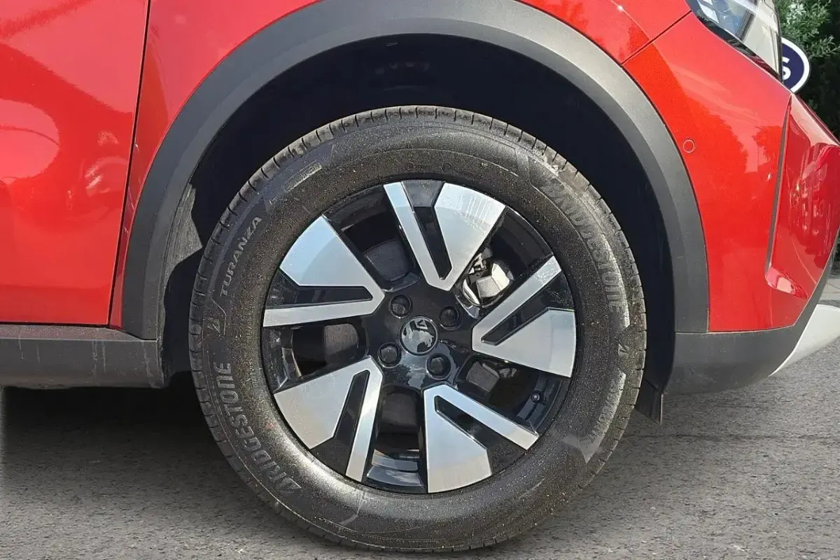 Second-hand Vauxhall Frontera 83 kW (113 CP) 2025 Portocaliu SUV