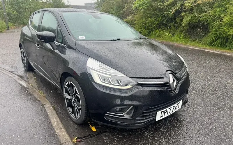 Used Renault Clio IV Dynamique 120 HP (88 kW) 2018 Hatchback
