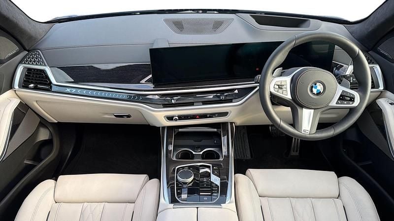 Usado BMW X7 M Sport 347 HP (255 kW) 2026 Azul SUV