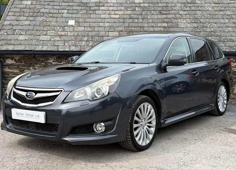 Used Subaru Legacy 147 HP (108 kW) 2013 Grey Estate