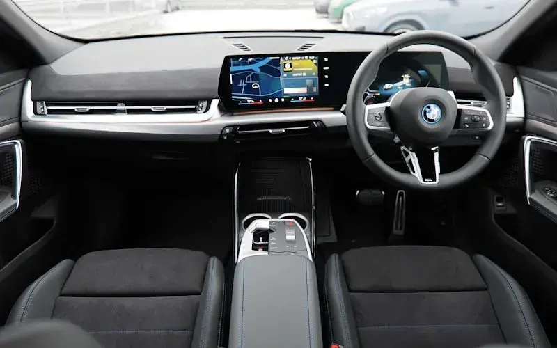 Used BMW iX2 M Sport 230 kW (313 HP) 2025 White SUV