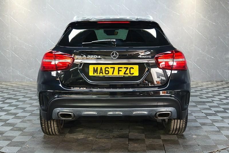 Used Mercedes GLA220 AMG Line Premium 177 HP (130 kW) 2017 Black SUV