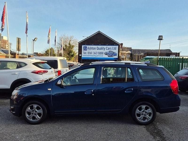 Blue Used 2015 Dacia Logan MCV Lauréate Estate | £3,395 (Good price) - Image 1/4