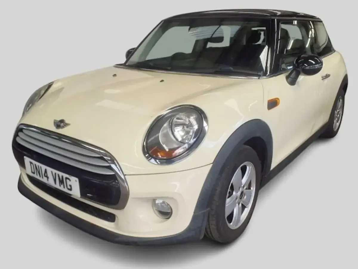 Usado Mini Cooper Hatch 2014 Branco Citadino
