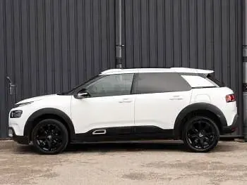 Gebraucht Citroën C4 Cactus Flair 110 PS (80 kW) 2019 Weiß Kleinwagen