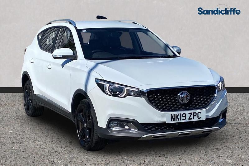 Used MG ZS Exclusive 106 HP (77 kW) 2023 Solid  arctic white SUV