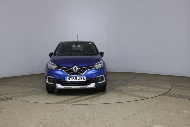 Black Used 2019 Renault Captur GT-Line SUV | £9,299 (Fair price) - Image 1/4