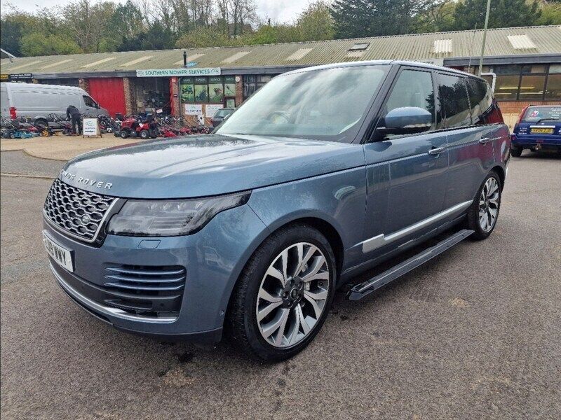 Grey Used 2019 Land Rover Range Rover Autobiography SUV | £33,950 (A bit pricey) - Image 1/4